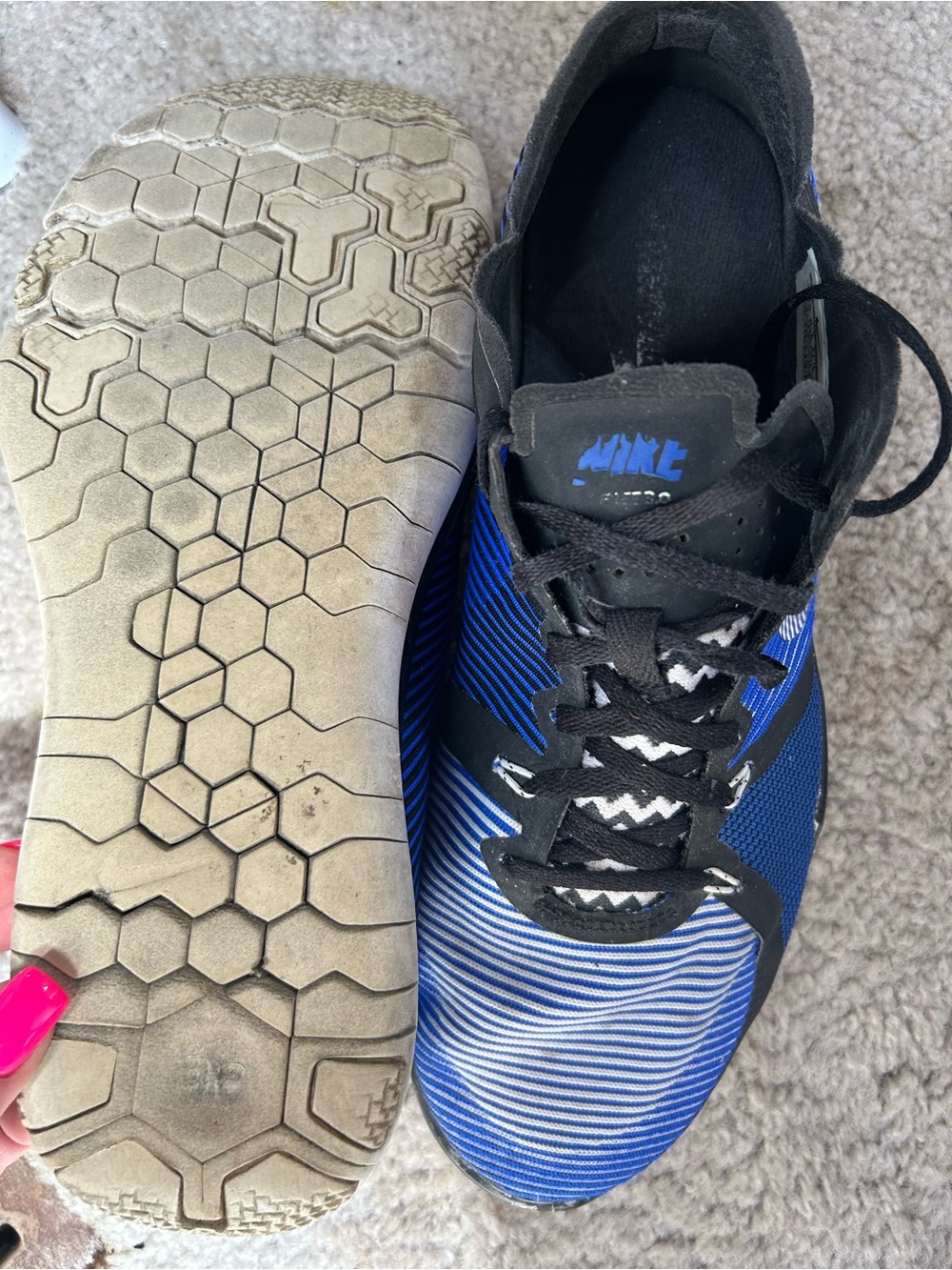 Nike Blue and Black Striped Athletic Sneakers - Picture 2 of 3